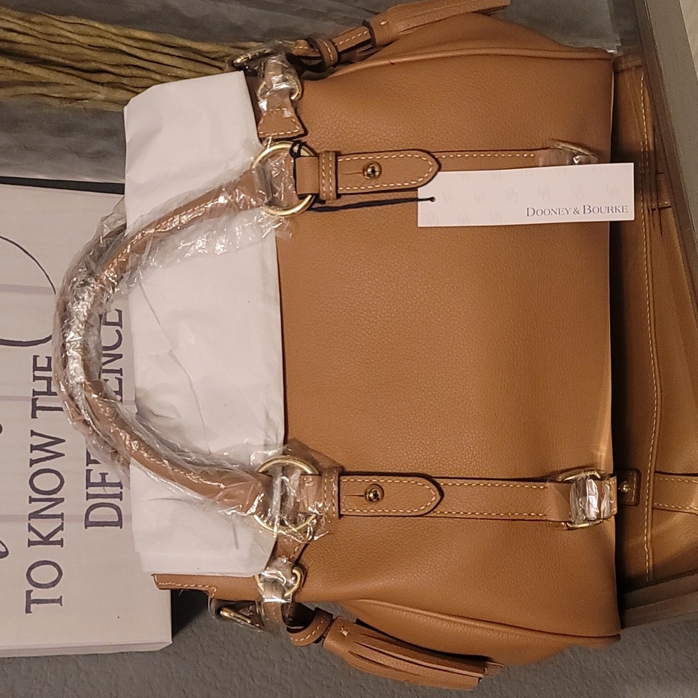 Dooney and Bourke Leather Satchel In the Color (BARK) COMES W/DUST BAG WORN3xs - Picture 6 of 6